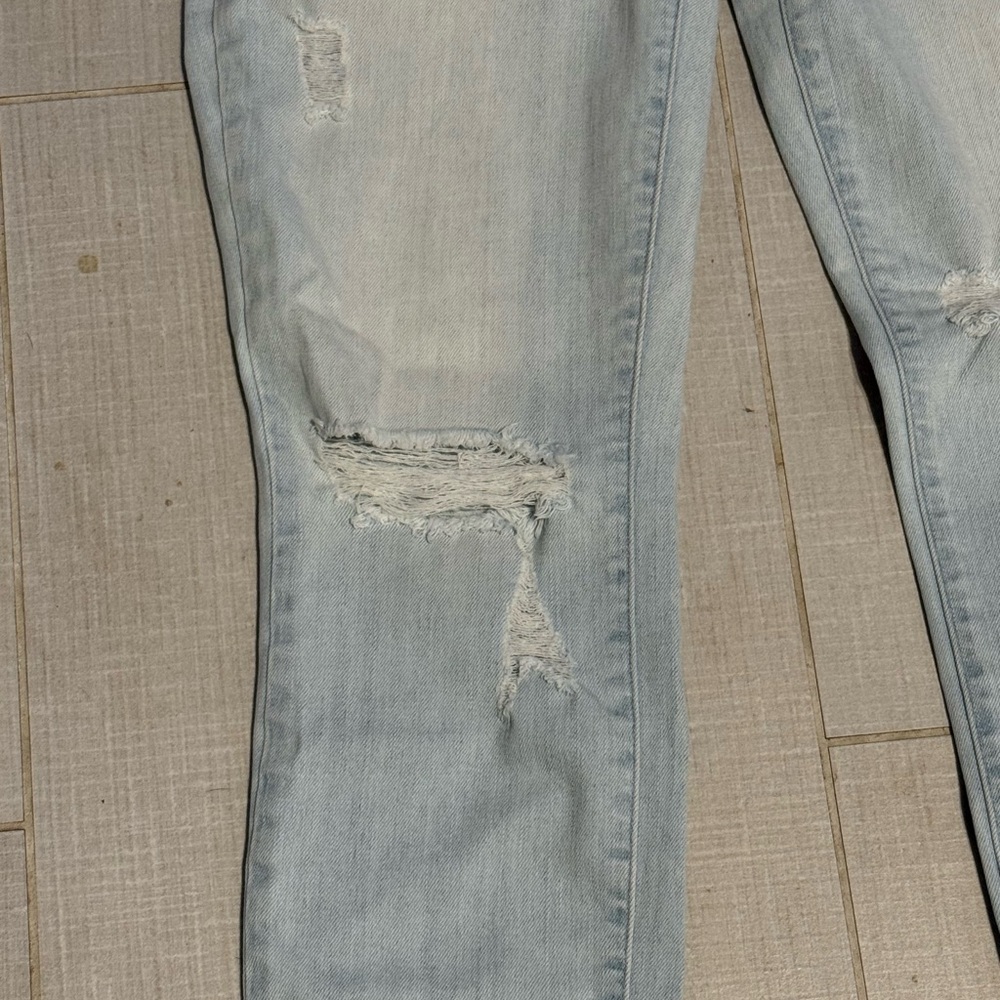 PAIGE Women's Verdugo Ultra Skinny Light Blue Distressed Jeans- EUC - Picture 4 of 14